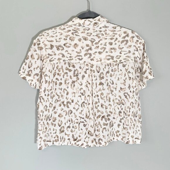 Jane & Delancey short sleeve waist length sparkle cheetah animal print top - Picture 4 of 8